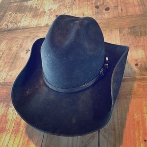Black Serratelli Cowboy Hat-7 1/4 Made In The USA